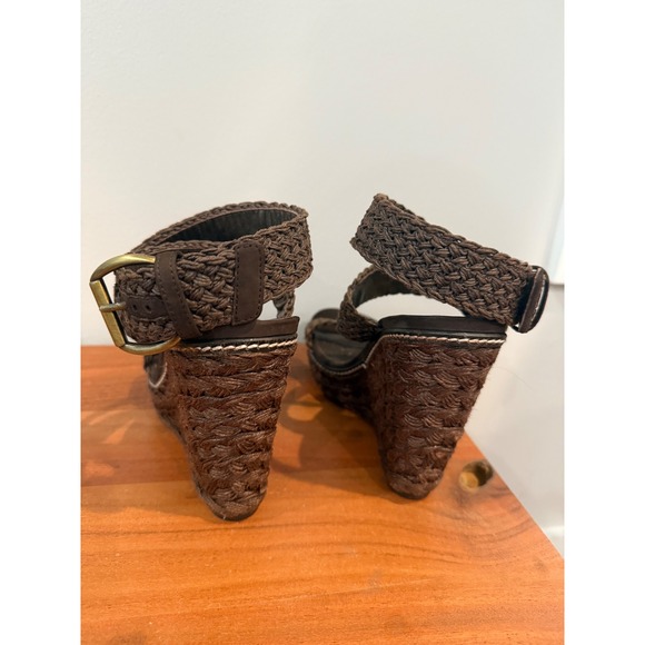 Stuart Weitzman Brown Woven Wedge Sandals with Ankle‎ Strap and Gold Buckle -8.5 - Picture 4 of 9